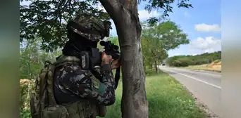 Jefes guerrilleros colombianos abandonan Venezuela tras captura de Maduro por parte de Estados Unidos Jefes guerrilleros colombianos abandonan Venezuela tras captura de Maduro por parte de Estados Unidos