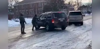Agente de ICE mata a mujer durante redada de inmigración en Minneapolis: víctima no era objetivo de ningún operativo Agente de ICE mata a mujer durante redada de inmigración en Minneapolis: víctima no era objetivo de ningún operativo