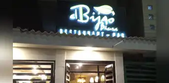 Comensales capturan a delincuente tras asalto a restaurante en Piura Comensales capturan a delincuente tras asalto a restaurante en Piura