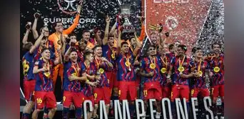 FC Barcelona conquistó por segunda vez consecutiva la Supercopa de España ante el Real Madrid (3-2) en Arabia Saudí. FC Barcelona conquistó por segunda vez consecutiva la Supercopa de España ante el Real Madrid (3-2) en Arabia Saudí.
