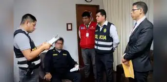 Detienen a seis policías investigados en San Martín de Porres por "sembrar" droga y exigir dinero dinero para liberación Detienen a seis policías investigados en San Martín de Porres por "sembrar" droga y exigir dinero dinero para liberación