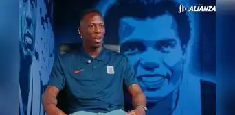 Luis Advíncula y su rotundo mensaje a los hinchas previo a su debut con Alianza Lima: "La única consigna es campeonar" Luis Advíncula y su rotundo mensaje a los hinchas previo a su debut con Alianza Lima: "La única consigna es campeonar"