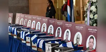 Cuba recibe y rinde honores a sus 32 soldados muertos durante la intervención de EE. UU. en Venezuela Cuba recibe y rinde honores a sus 32 soldados muertos durante la intervención de EE. UU. en Venezuela