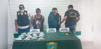 Caen ‘Pantera’ y ‘Raspachin’ por venta de droga en Iquitos: Policía incauto más de 1.000 envoltorios de pasta básica de cocaína Caen ‘Pantera’ y ‘Raspachin’ por venta de droga en Iquitos: Policía incauto más de 1.000 envoltorios de pasta básica de cocaína