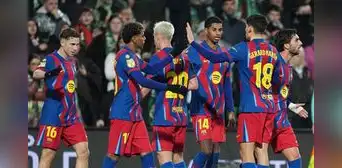 FC Barcelona derrotó 2-0 al Racing de Santander y se instaló en los cuartos de final de la Copa del Rey FC Barcelona derrotó 2-0 al Racing de Santander y se instaló en los cuartos de final de la Copa del Rey