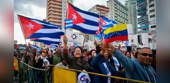 Cuba organiza manifestación masiva para condenar ataque de EE. UU. a Venezuela y exigir la liberación de Maduro Cuba organiza manifestación masiva para condenar ataque de EE. UU. a Venezuela y exigir la liberación de Maduro