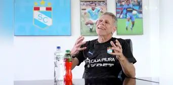 Paulo Autuori protesta por mala organización en el inicio de la Liga 1: "¿Para que se desclasifique un club a mitad de competencia?" Paulo Autuori protesta por mala organización en el inicio de la Liga 1: "¿Para que se desclasifique un club a mitad de competencia?"