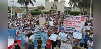 Trabajadores de Petroperú inician hoy paro nacional de 72 horas contra privatización Trabajadores de Petroperú inician hoy paro nacional de 72 horas contra privatización