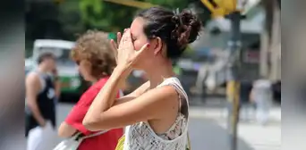 El calor puede afectar la salud mental, advierte EsSalud: causa alteraciones del sueño