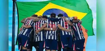 Alianza Lima buscaría dar el golpe con fichaje de futbolista brasileño que sonó para Universitario: "Guede está evaluando" Alianza Lima buscaría dar el golpe con fichaje de futbolista brasileño que sonó para Universitario: "Guede está evaluando"