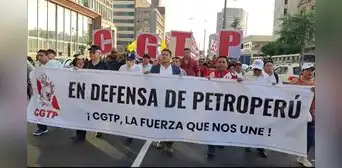 Rechazo en las calles a la privatización de Petroperú y la entrega célere de la Refinería de Talara Rechazo en las calles a la privatización de Petroperú y la entrega célere de la Refinería de Talara