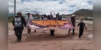 Familiares de víctimas en protestas inician Marcha de Sacrificio desde Puno hacia Lima para exigir justicia Familiares de víctimas en protestas inician Marcha de Sacrificio desde Puno hacia Lima para exigir justicia
