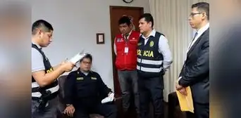 Dictan 18 meses de prisión preventiva por corrupción para coronel, alférez y 4 suboficiales PNP Dictan 18 meses de prisión preventiva por corrupción para coronel, alférez y 4 suboficiales PNP