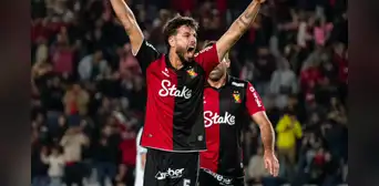 Melgar se lució en su presentación: derrotó 2-1 a Macará en la Tarde Rojinegra 2026 Melgar se lució en su presentación: derrotó 2-1 a Macará en la Tarde Rojinegra 2026