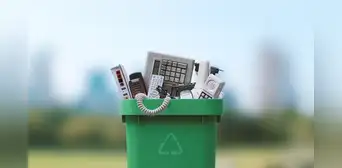 ¿Vas a botar tus baterías y dispositivos electrónicos? Esta es la forma correcta descartarlos ¿Vas a botar tus baterías y dispositivos electrónicos? Esta es la forma correcta descartarlos