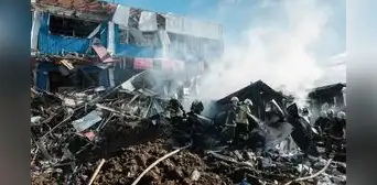 Rusia ataca instalaciones energéticas de Ucrania con 50 drones: hay al menos 6 muertos y decenas de heridos Rusia ataca instalaciones energéticas de Ucrania con 50 drones: hay al menos 6 muertos y decenas de heridos