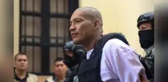 El 'Monstruo' ocuparía la celda donde estaba Abimael Guzmán y sería compañero de Vladimiro Montesinos dentro de la Base Naval del Callao El 'Monstruo' ocuparía la celda donde estaba Abimael Guzmán y sería compañero de Vladimiro Montesinos dentro de la Base Naval del Callao