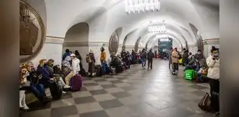 Kiev suspende su servicio de metro y enfrenta graves interrupciones de agua tras ataques de Rusia