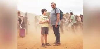 Óscar 2026: 'Sirāt', el agónico viaje hacia una fiesta en el desierto Óscar 2026: 'Sirāt', el agónico viaje hacia una fiesta en el desierto
