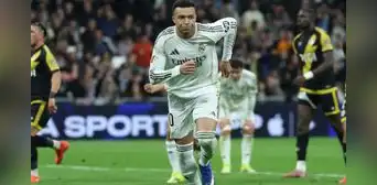 Real Madrid consiguió una agónica victoria sobre el Rayo Vallecano (2-1) por LaLiga española Real Madrid consiguió una agónica victoria sobre el Rayo Vallecano (2-1) por LaLiga española