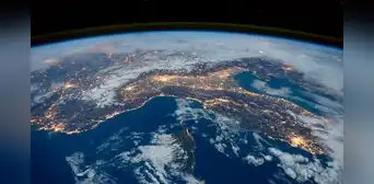 Dos anomalías gigantescas dentro de la Tierra han estado influyendo en el campo magnético de nuestro planeta durante millones de años