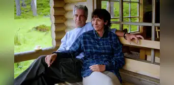 Ghislaine Maxwell se niega a declarar sobre Jeffrey Epstein y afirma que solo testificará si Trump le concede clemencia Ghislaine Maxwell se niega a declarar sobre Jeffrey Epstein y afirma que solo testificará si Trump le concede clemencia