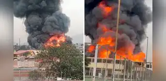 Enorme incendio en Huachipa: más de 20 unidades de Bomberos combatieron fuego en almacén Enorme incendio en Huachipa: más de 20 unidades de Bomberos combatieron fuego en almacén