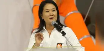 Keiko Fujimori en contra de aborto por violación: "Lo he conversado con mis hijas (...) les diría que tengan al bebé" Keiko Fujimori en contra de aborto por violación: "Lo he conversado con mis hijas (...) les diría que tengan al bebé"