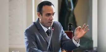 Comisión de Fiscalización aprueba pedir al Pleno facultades para investigar a José Jerí por Chifagate Comisión de Fiscalización aprueba pedir al Pleno facultades para investigar a José Jerí por Chifagate