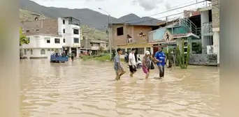 Advierten desbordes de ríos tras intensas lluvias en Ica y Cañete: centros poblados se verían afectados