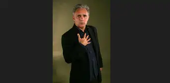 Relectura de una novela confesional: “Intimidad” de Hanif Kureishi Relectura de una novela confesional: “Intimidad” de Hanif Kureishi