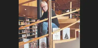 Leonardo Valencia: “Me preocupan poco las cotizaciones al alza o a la baja de cierto tipo de novelas, sean totales o minimalistas, o lo de la microficción”