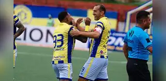 Con 3 goles de Hernán Barcos, FC Cajamarca le remontó a Melgar y logró su primer triunfo de la Liga 1 2026