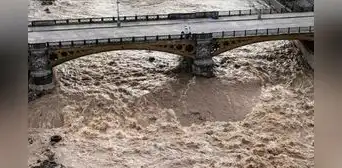Río Rímac alcanzó umbral rojo tras aumento del caudal: INDECI recomienda alejarse de las riberas Río Rímac alcanzó umbral rojo tras aumento del caudal: INDECI recomienda alejarse de las riberas