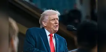 Trump anuncia que Estados Unidos evalúa una "toma amistosa de Cuba"