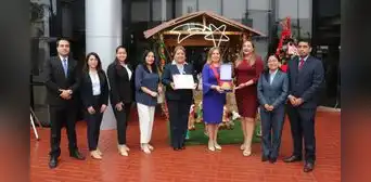 Asociación de Damas y Corte de La Libertad premian a ganadores del concurso de nacimientos y villancicos Asociación de Damas y Corte de La Libertad premian a ganadores del concurso de nacimientos y villancicos