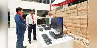 Presidente de la Corte de Sullana hace entrega de 102 computadoras para Órganos Jurisdiccionales de Sullana y Talara Presidente de la Corte de Sullana hace entrega de 102 computadoras para Órganos Jurisdiccionales de Sullana y Talara