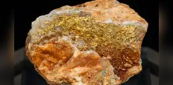Investigación científica sugiere que los terremotos podrían ser la causa de la formación de pepitas de oro en la Tierra