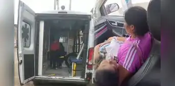 Lambayeque: niño con crisis respiratoria es trasladado en taxi a hospital por falta de ambulancia Lambayeque: niño con crisis respiratoria es trasladado en taxi a hospital por falta de ambulancia