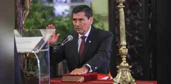 Primer ministro, Luis Arroyo, fue investigado por el presunto delito de exceso en el ejercicio del mando Primer ministro, Luis Arroyo, fue investigado por el presunto delito de exceso en el ejercicio del mando