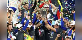 Venezuela se proclamó campeón mundial de béisbol por primera vez y presidenta declara día no laborable como festejo