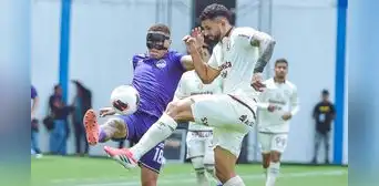 Universitario igualó sin goles ante Comerciantes Unidos y se complica en la lucha por el Torneo Apertura 2026