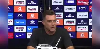 Pablo Guede confirma que recibió oferta de San Lorenzo, pero decidió quedarse en Alianza Lima: "El compromiso es tremendo" Pablo Guede confirma que recibió oferta de San Lorenzo, pero decidió quedarse en Alianza Lima: "El compromiso es tremendo"