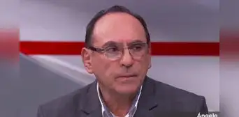Ministro Ángelo Alfaro admite que mantuvo una relación con menor de 16 años y asegura que no es delito Ministro Ángelo Alfaro admite que mantuvo una relación con menor de 16 años y asegura que no es delito