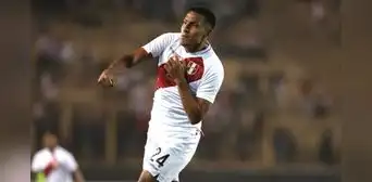 Álex Valera y su promesa en la selección peruana como el flamante '9' de Mano Menezes: "Voy a buscar anotar goles" Álex Valera y su promesa en la selección peruana como el flamante '9' de Mano Menezes: "Voy a buscar anotar goles"