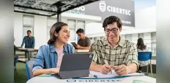 Cibertec destaca por alta empleabilidad de sus egresados en el mercado laboral Cibertec destaca por alta empleabilidad de sus egresados en el mercado laboral