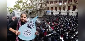 Una decisión legislativa reabre el conflicto ambiental en América Latina: minería en zonas glaciares vuelve a estar permitida Una decisión legislativa reabre el conflicto ambiental en América Latina: minería en zonas glaciares vuelve a estar permitida