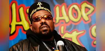 Fallece Afrika Bambaataa, ‘padrino del hip hop’ en Estados Unidos, a los 67 años Fallece Afrika Bambaataa, ‘padrino del hip hop’ en Estados Unidos, a los 67 años