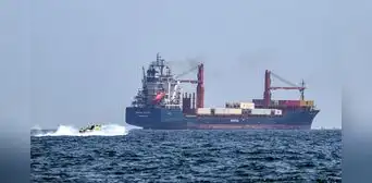 EE. UU. bloquea “por completo” el comercio marítimo e Irán amenaza con frenar exportaciones de petróleo EE. UU. bloquea “por completo” el comercio marítimo e Irán amenaza con frenar exportaciones de petróleo