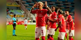Cienciano venció 2-0 a Puerto Cabello en el Cusco y se ubica como líder en el Grupo B de la Copa Sudamericana 2026